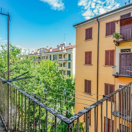 Daire Navigli Via Pavia 4 Pax -wifi *