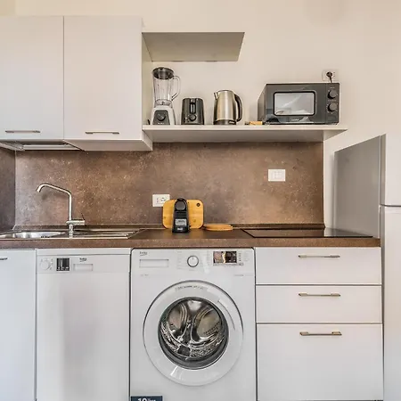 Navigli Via Pavia 4 Pax -wifi Milan